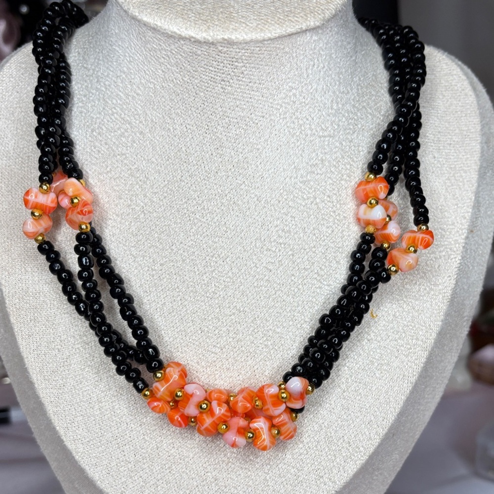 Vintage Black Onyx & Coral Necklace 18”